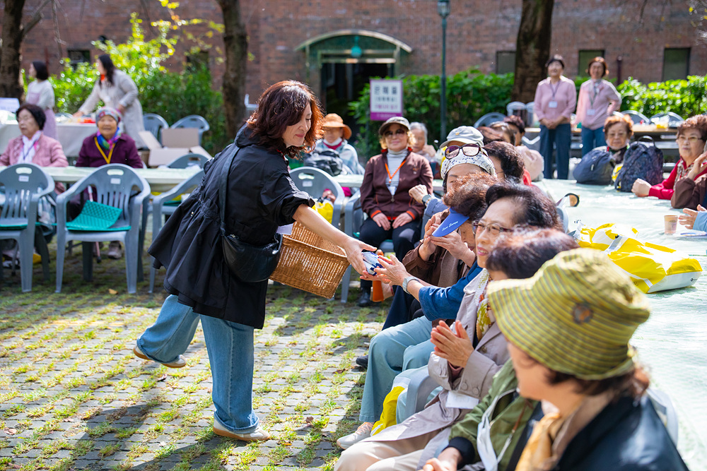시니어아카데미 가을야유회 (8).jpg