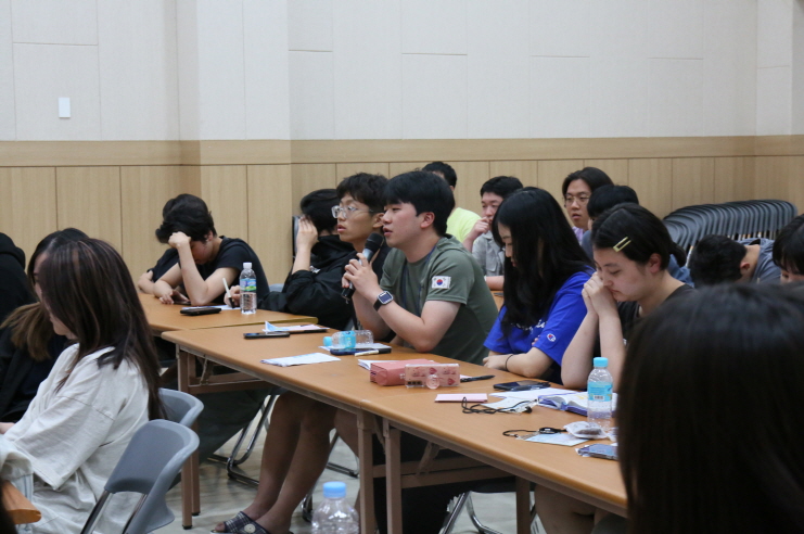 일괄편집_IMG_0511.JPG : 1청년부 여름수련회 4-이공하2_무엇이든 물어보세요