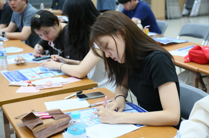 일괄편집_IMG_0962.JPG : 1청년부 여름수련회 5 - 이공하3_내인생을 주님께(Life Mapping)