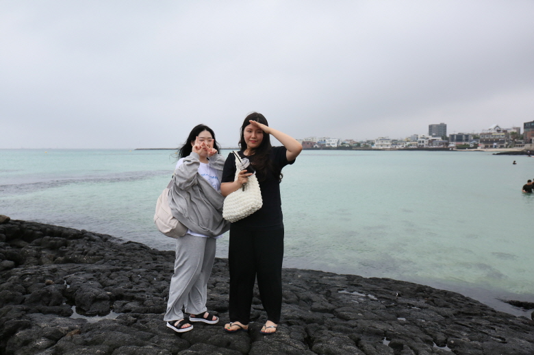 일괄편집_IMG_0864.JPG : 1청년부 여름수련회 6 - 야외활동(물놀이, 실내클라이밍, 오름산책)