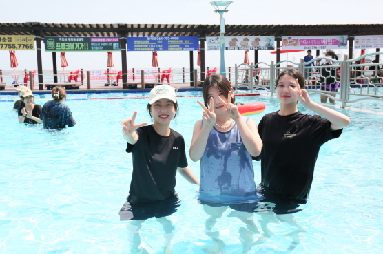 일괄편집_IMG_0201.JPG : 1청년부 여름수련회 6 - 야외활동(물놀이, 실내클라이밍, 오름산책)