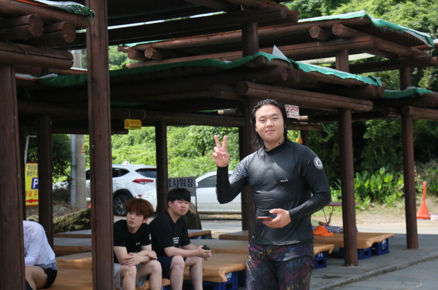 일괄편집_IMG_0172.JPG : 1청년부 여름수련회 6 - 야외활동(물놀이, 실내클라이밍, 오름산책)