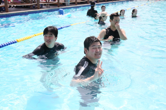 일괄편집_IMG_0303.JPG : 1청년부 여름수련회 6 - 야외활동(물놀이, 실내클라이밍, 오름산책)