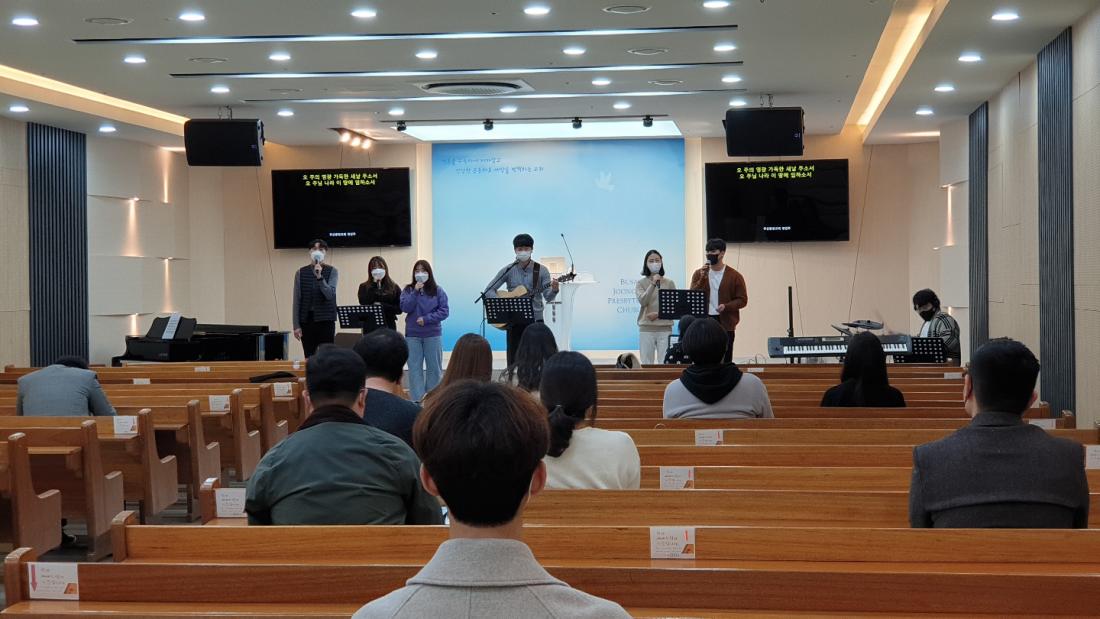 KakaoTalk_20220104_101415285_07.jpg : 청년부예배를 드렸습니다!!