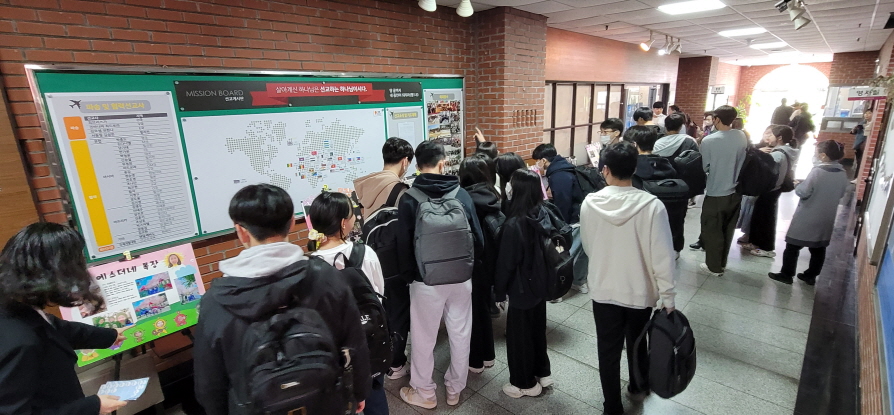 일괄편집_KakaoTalk_20230418_142157396_07.jpg : 1청년부_벚꽃사진 컨테스트^^