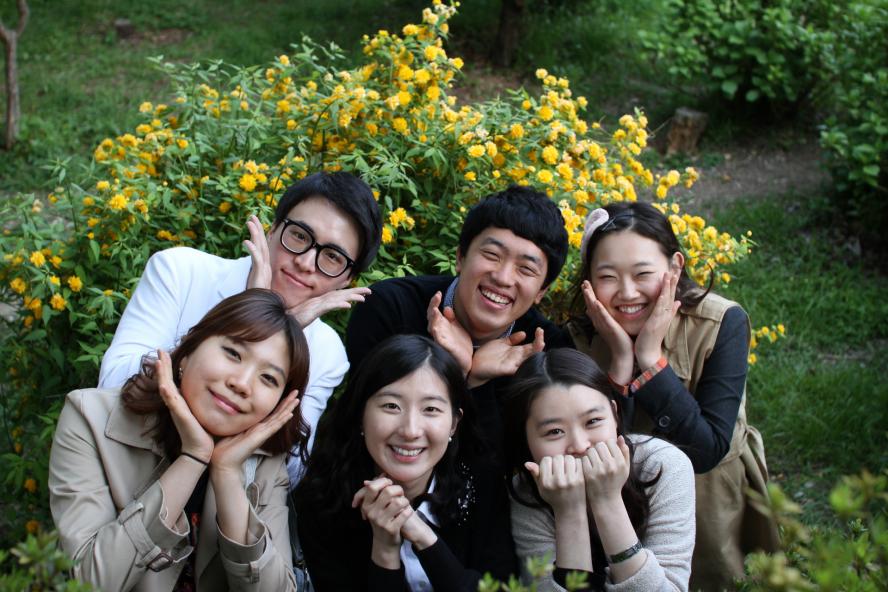 꽃밭에서 임원들이~.JPG