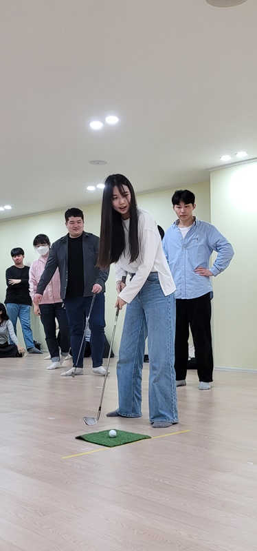 KakaoTalk_20230528_192119396_11.jpg : 1청년부 미니올림픽 이모모