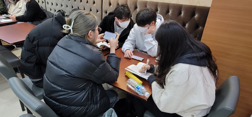 일괄편집_KakaoTalk_20230323_162812325_04.jpg : 1청년부 독서나눔 첫모임했습니다^^