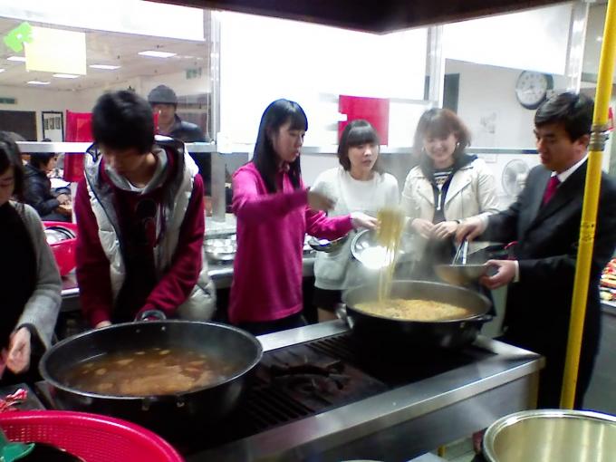 cha100228_009.jpg