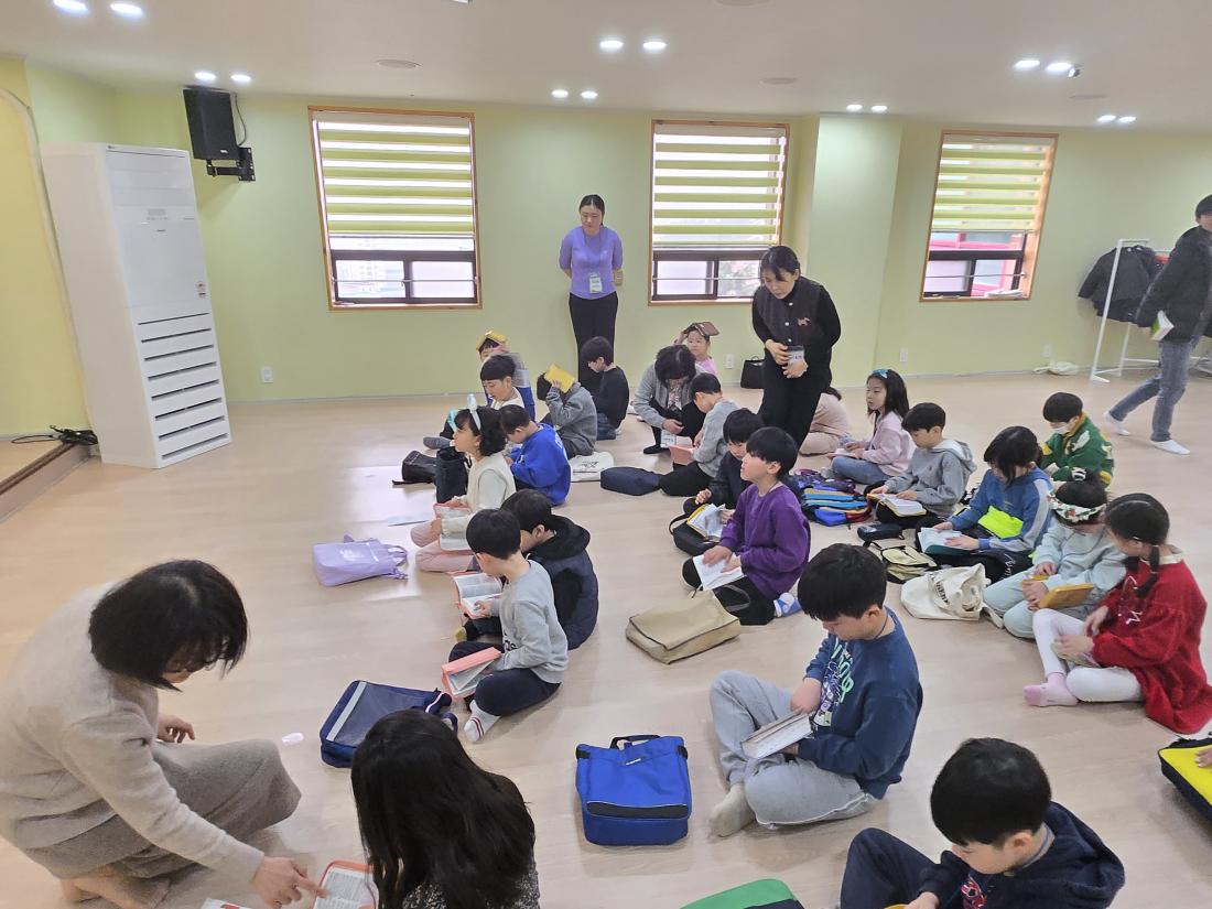 KakaoTalk_20250304_220052391_29.jpg : 3월 첫째주 유년부입니다^^