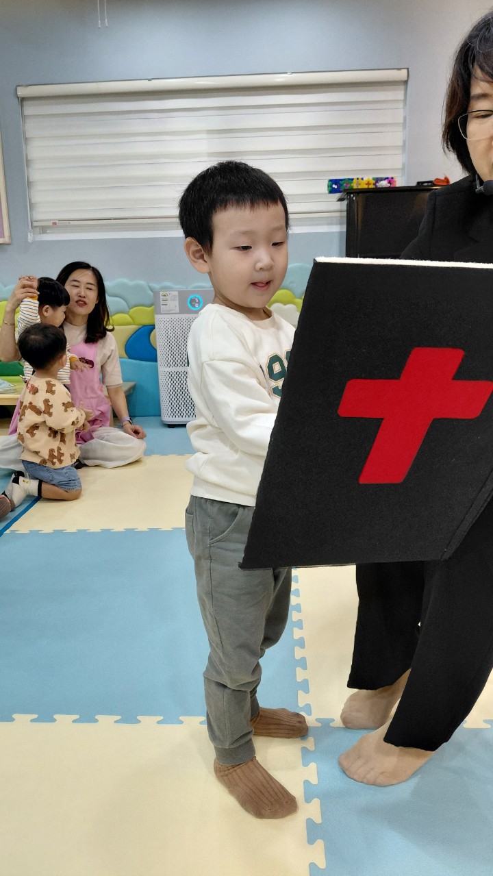 2025년 부산중앙교회 영아부_사진_20251028_26.jpg : 10월26일 주일 영아부 예배