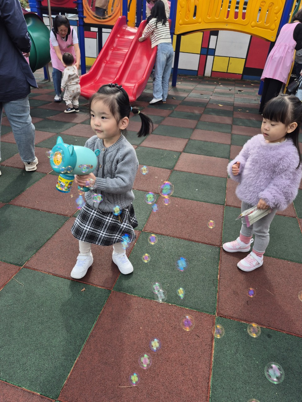 2025년 부산중앙교회 영아부_사진_20251028_61.jpg : 10월26일 주일 영아부 예배