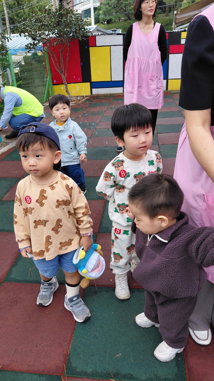 2025년 부산중앙교회 영아부_사진_20251028_37.jpg : 10월26일 주일 영아부 예배