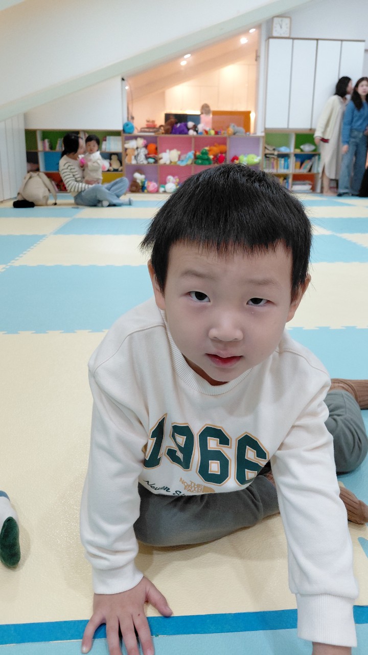 2025년 부산중앙교회 영아부_사진_20251028_5.jpg : 10월26일 주일 영아부 예배