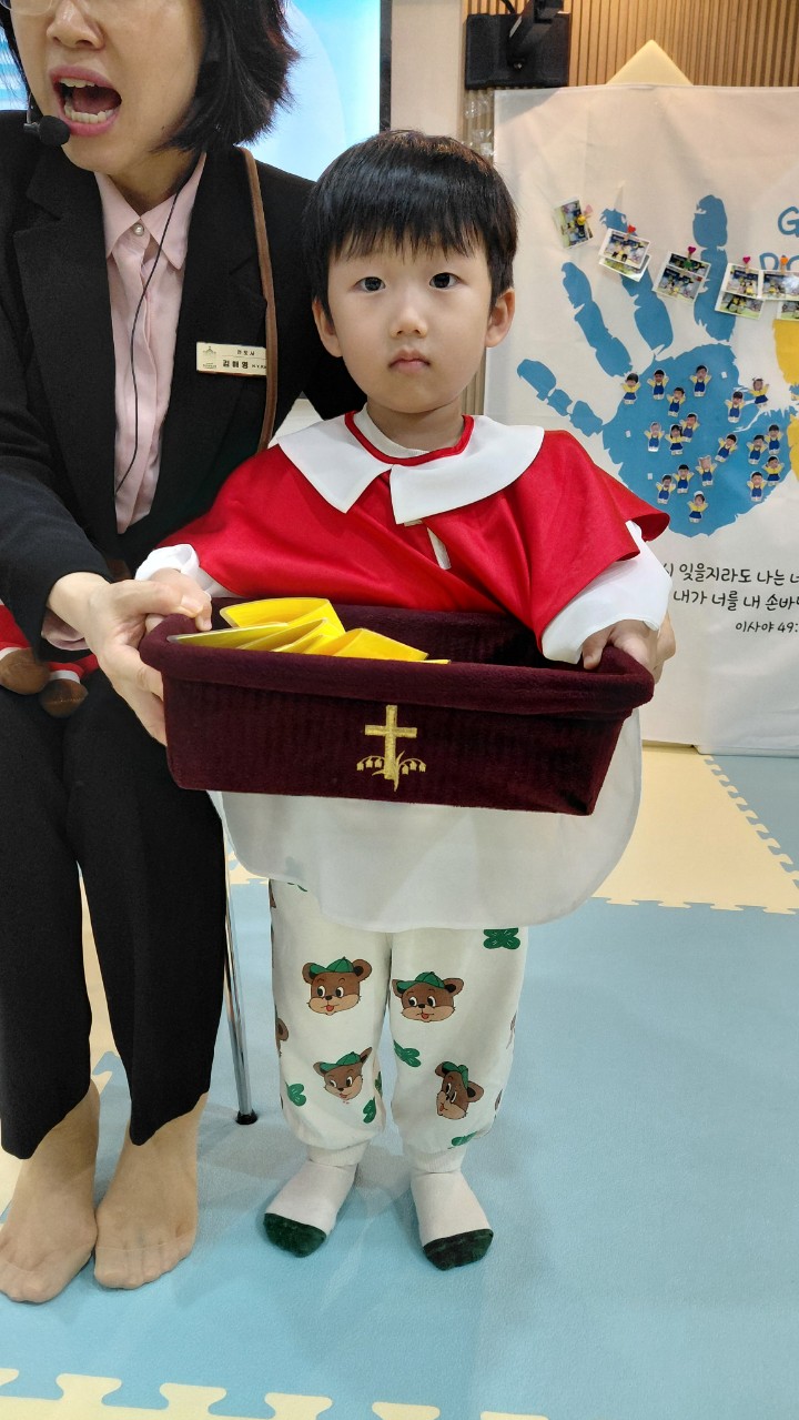 2025년 부산중앙교회 영아부_사진_20251028_32.jpg : 10월26일 주일 영아부 예배