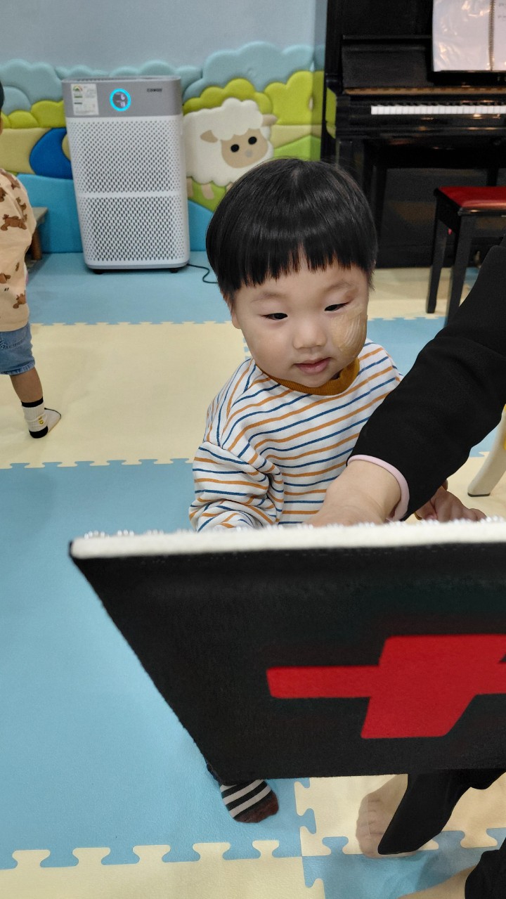 2025년 부산중앙교회 영아부_사진_20251028_28.jpg : 10월26일 주일 영아부 예배