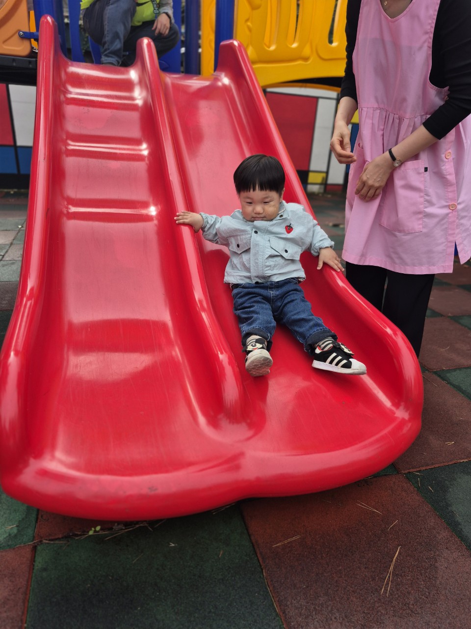 2025년 부산중앙교회 영아부_사진_20251028_66.jpg : 10월26일 주일 영아부 예배