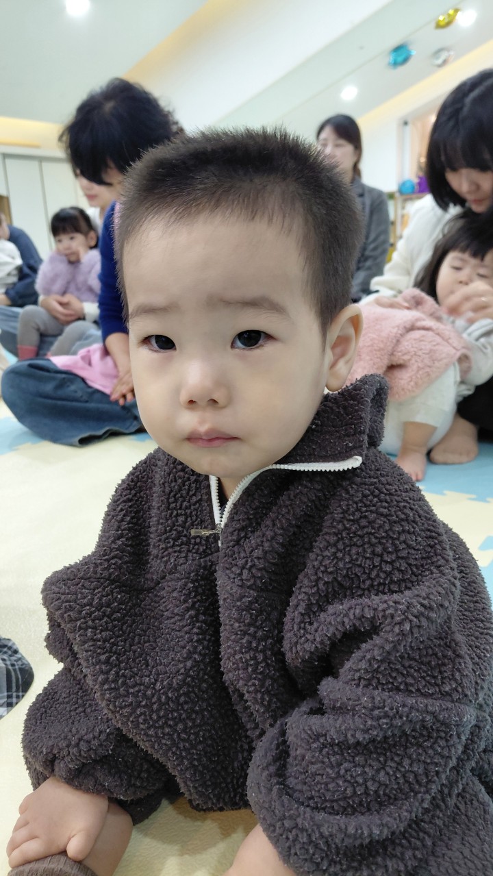 2025년 부산중앙교회 영아부_사진_20251028_18.jpg : 10월26일 주일 영아부 예배