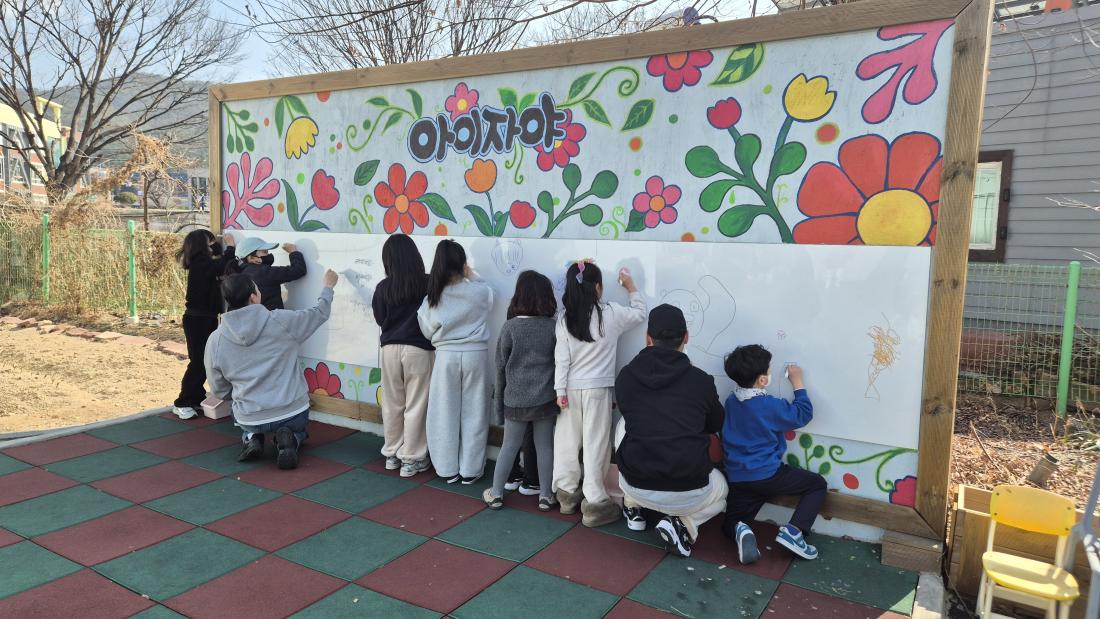 KakaoTalk_20260225_092746368_05.jpg : 유년부 겨울성경학교 첫째날입니다^^