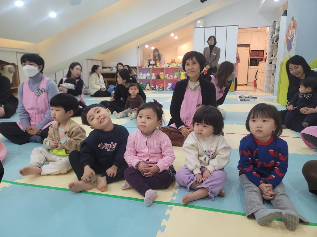 2025년 부산중앙교회 영아부_사진_20250127_8.jpg : 1월 26일 주일 영아부 예배