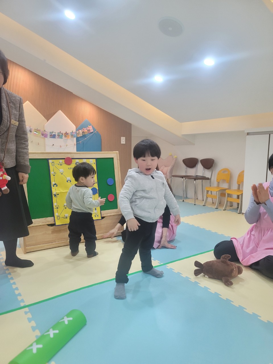 2025년 부산중앙교회 영아부_사진_20250127_36.jpg : 1월 26일 주일 영아부 예배