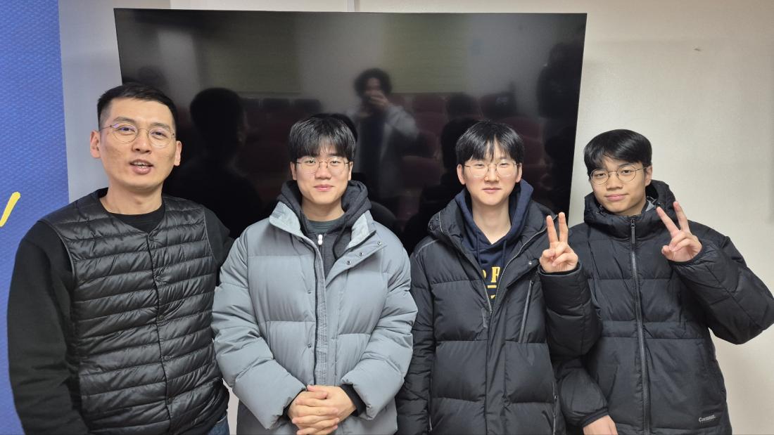 KakaoTalk_20250212_204232109_02.jpg : 2월 7-8일 고등부 깜짝수련회 사진입니다~