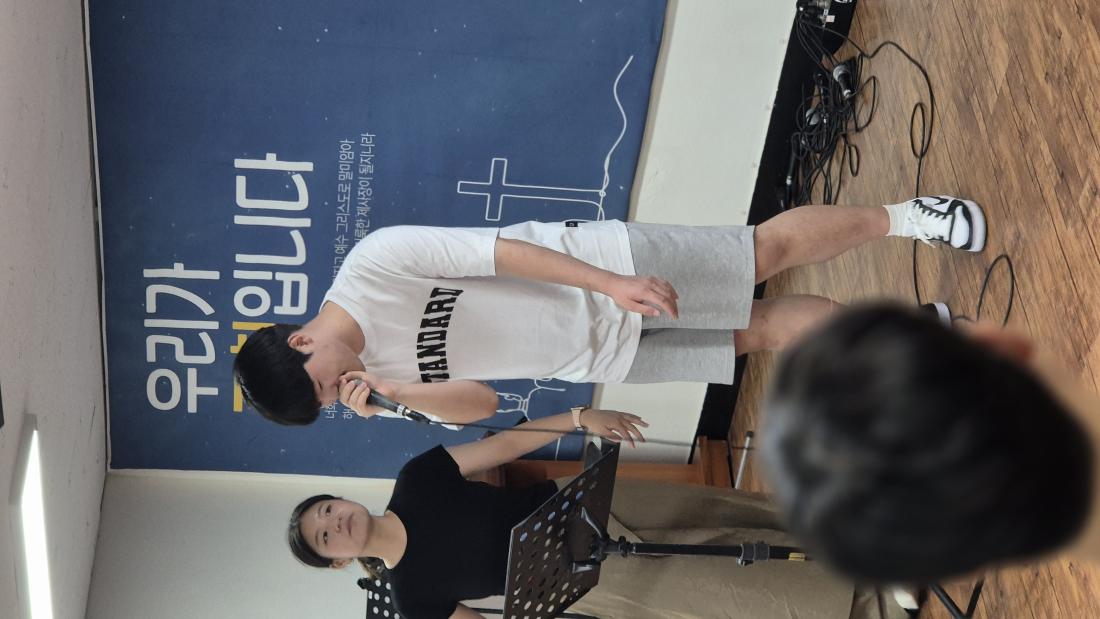 KakaoTalk_20250906_155957026_17.jpg : 8월 24일 고등부 예배 사진입니다~