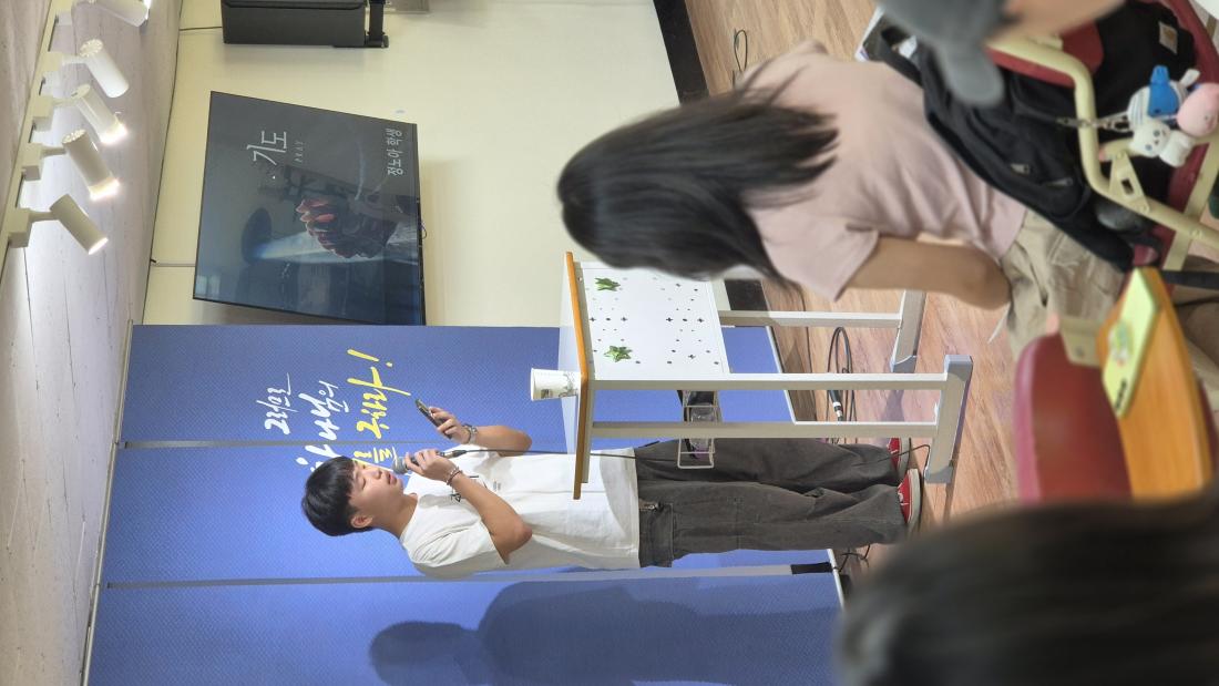 KakaoTalk_20250906_155957026_02.jpg : 8월 24일 고등부 예배 사진입니다~