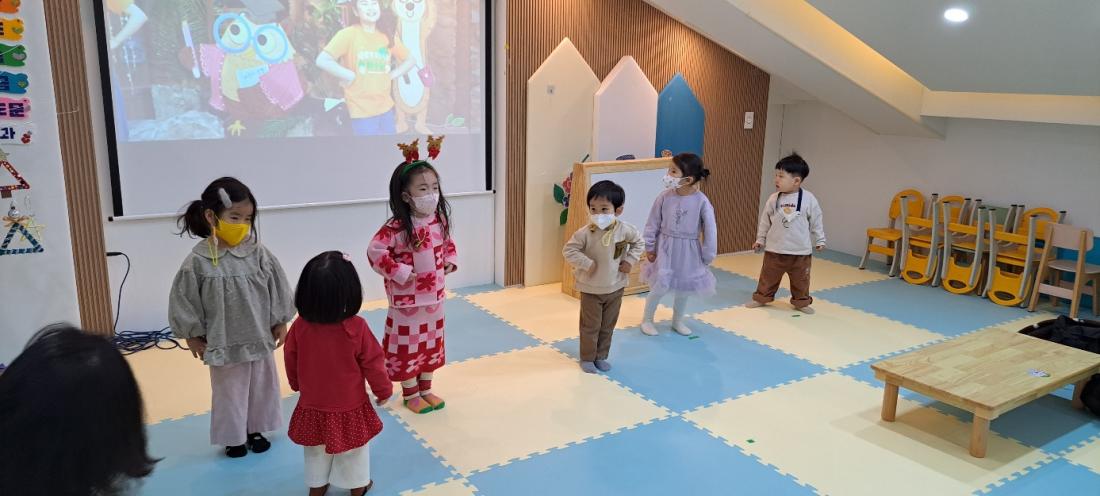 1671076286733-6.jpg : 영아부예배(2022.12.11.주일)