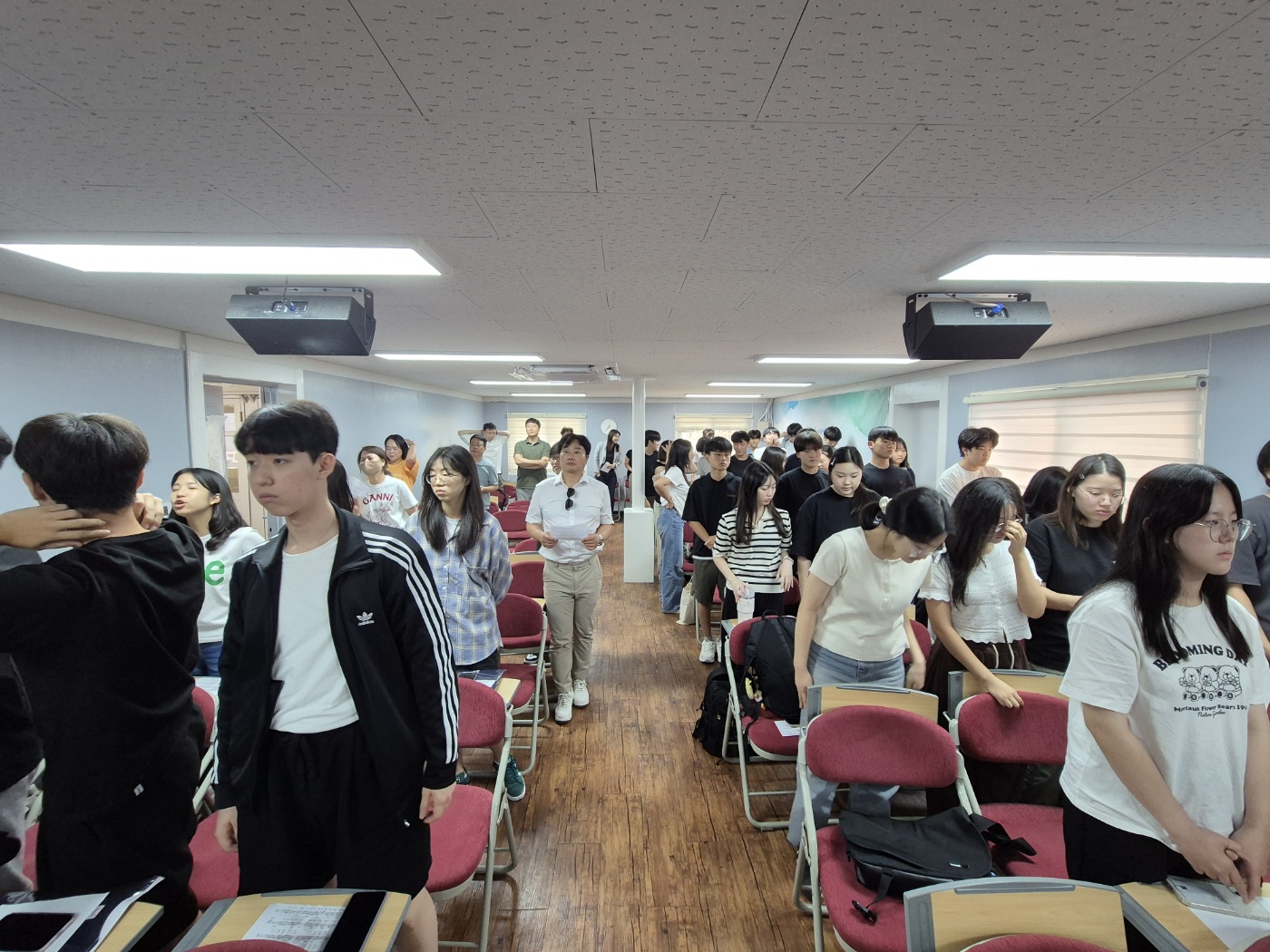 KakaoTalk_20240905_002957352_09.jpg : 9월 1일 고등부 예배 사진입니다