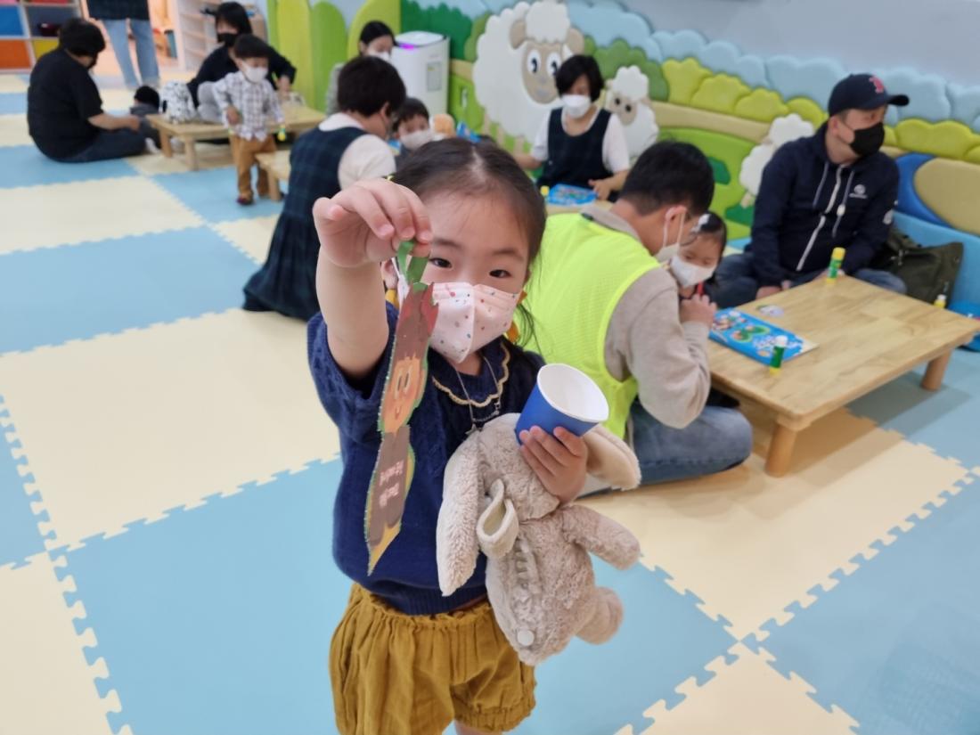 1652614463361-24.jpg : 영아부예배(2022.5.15.스승의주일)
