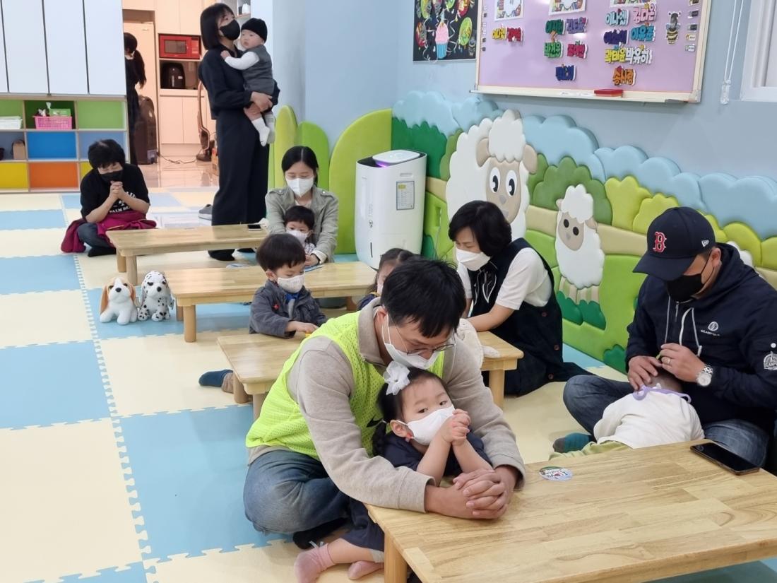 1652614463361-9.jpg : 영아부예배(2022.5.15.스승의주일)