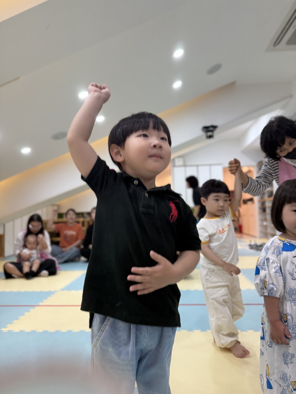2025년 부산중앙교회 영아부_사진_20250614_7.jpg : 6월8일 주일 영아부 예배
