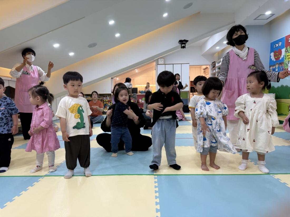 2025년 부산중앙교회 영아부_사진_20250614_27.jpg : 6월8일 주일 영아부 예배