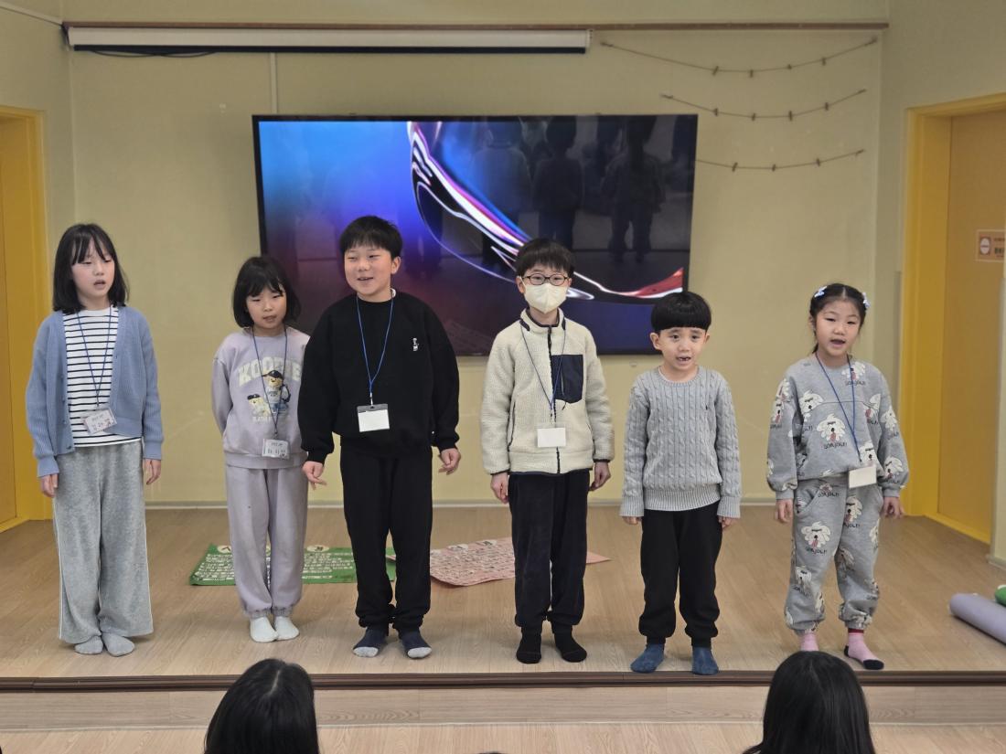 KakaoTalk_20260224_090313623_09.jpg : 유년부 겨울성경학교 둘째날입니다^^