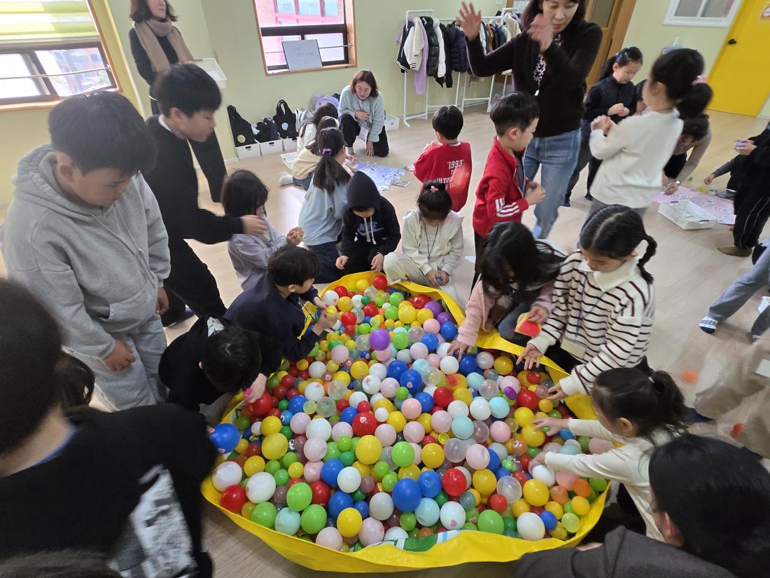 KakaoTalk_20260224_090313623_22.jpg : 유년부 겨울성경학교 둘째날입니다^^