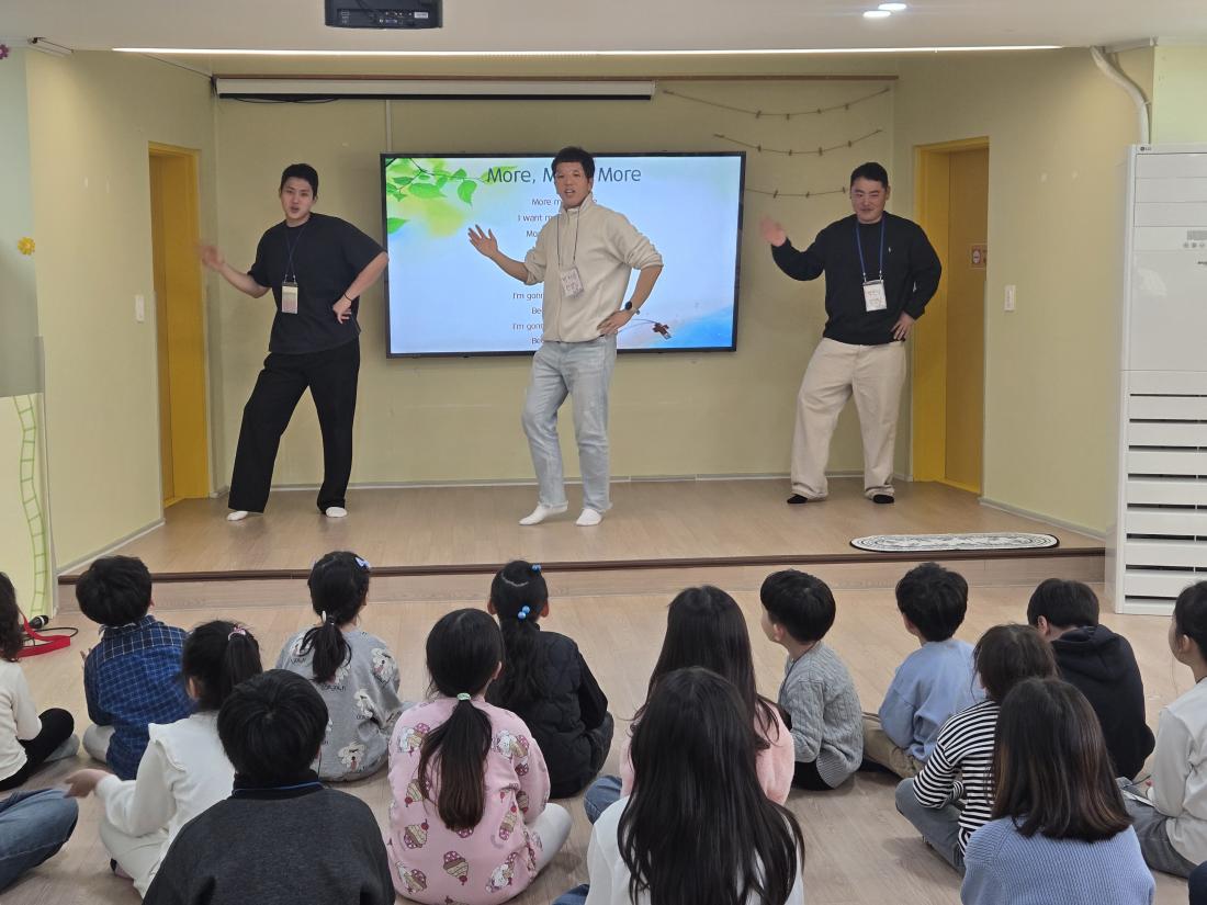 KakaoTalk_20260224_090533072_15.jpg : 유년부 겨울성경학교 둘째날입니다^^