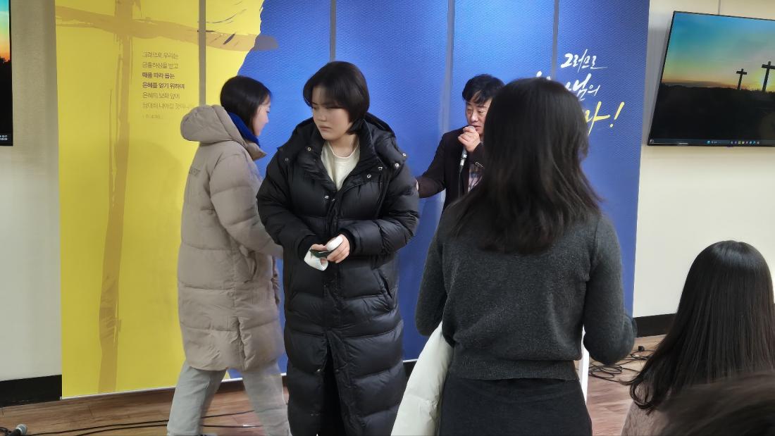 KakaoTalk_20250212_205103133_14.jpg : 2월 9일 고등부 예배 사진입니다~