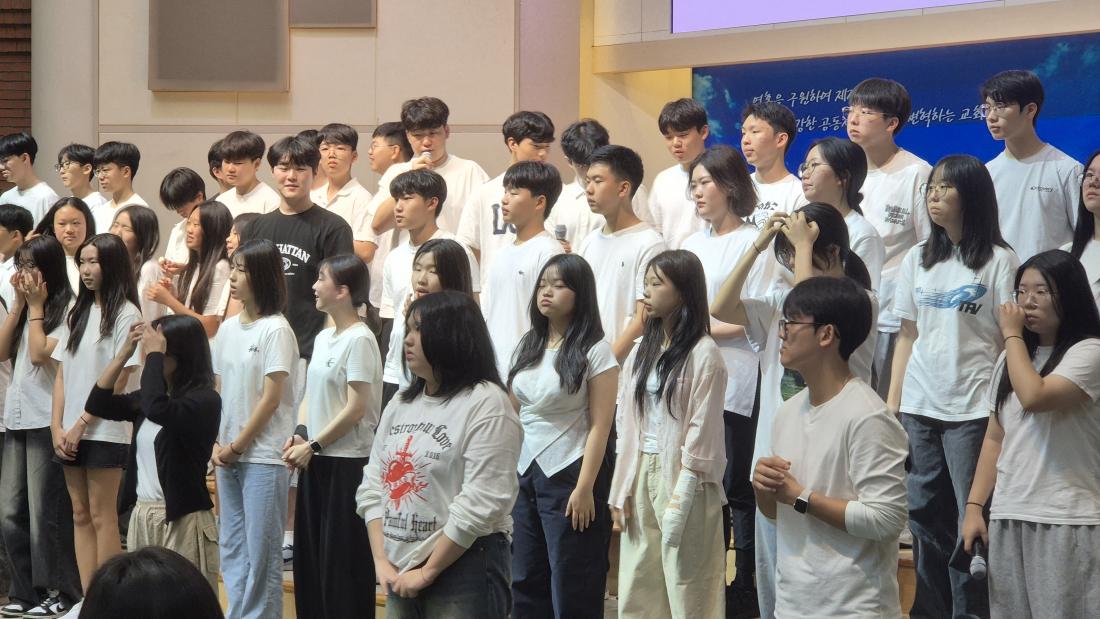 KakaoTalk_20250907_232826943.jpg : 9월 7일 중고등부 주관예배 사진입니다~