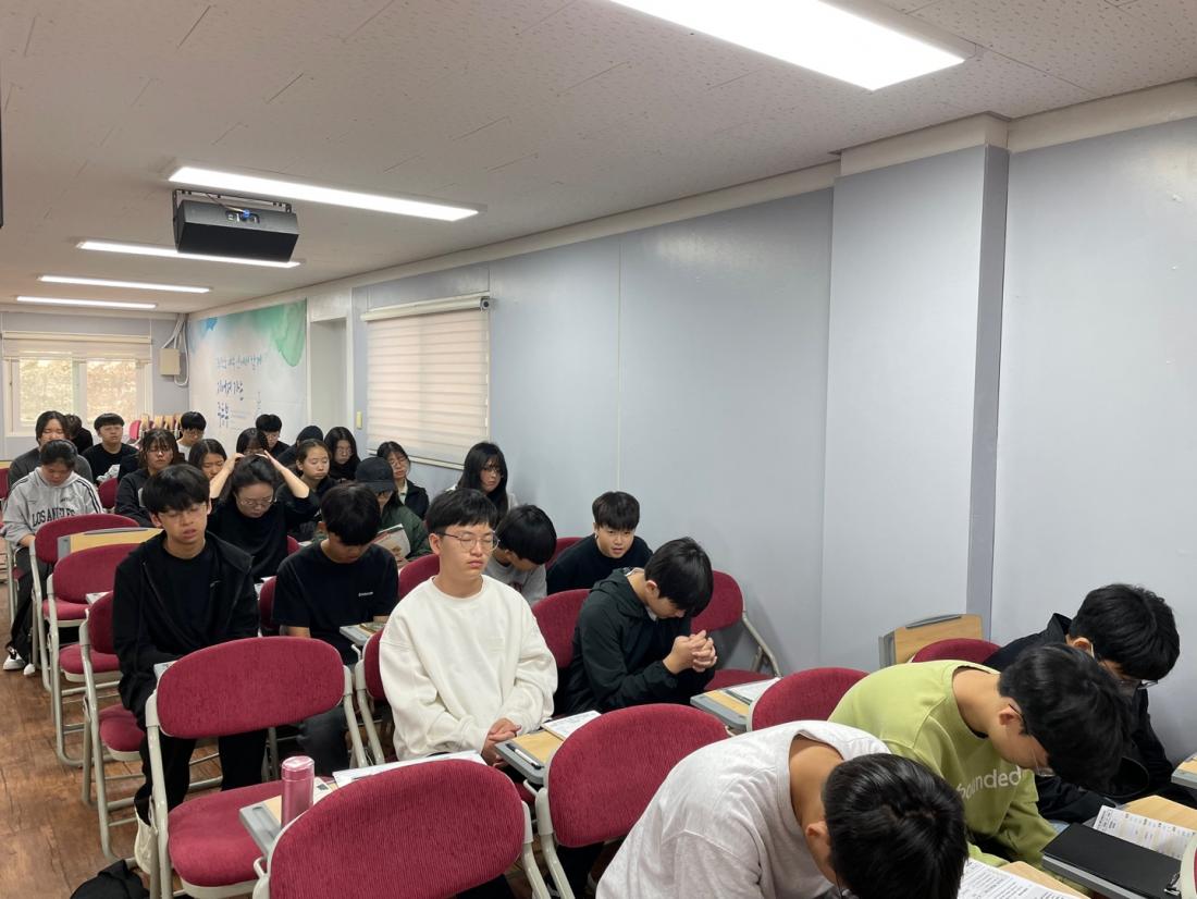 KakaoTalk_20241111_215639418_08.jpg