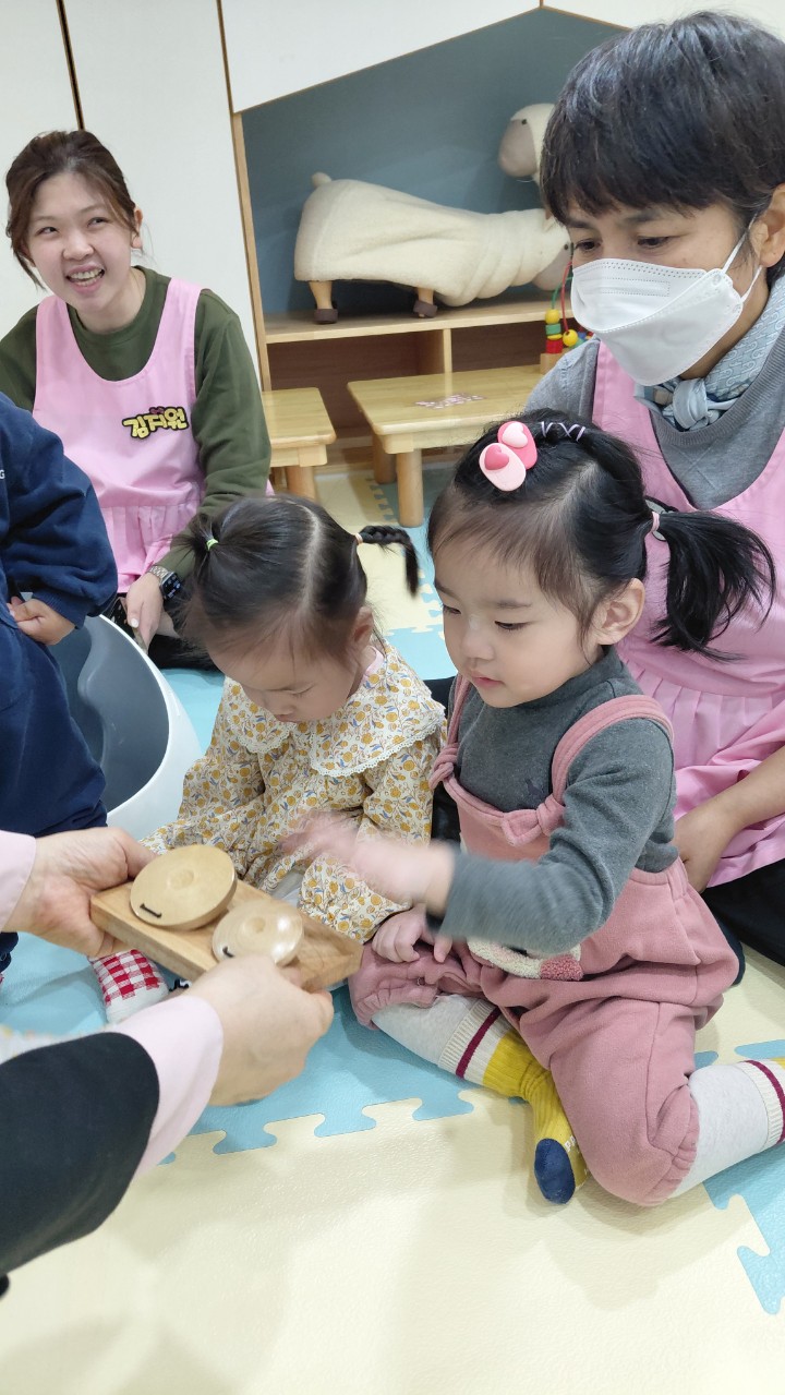 2025년 부산중앙교회 영아부_사진_20251123_37.jpg : 11월2일 주일 영아부 예배