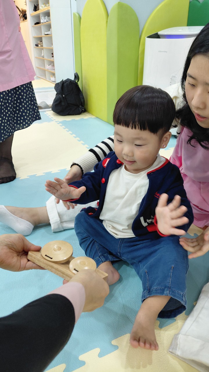 2025년 부산중앙교회 영아부_사진_20251123_41.jpg : 11월2일 주일 영아부 예배