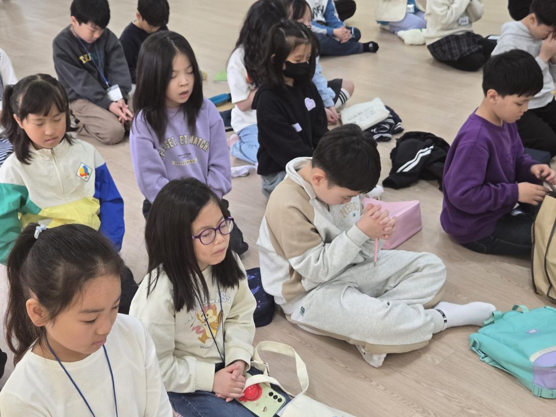 KakaoTalk_20250413_194250319_12.jpg : 4월 둘째주  유년부 모습입니다