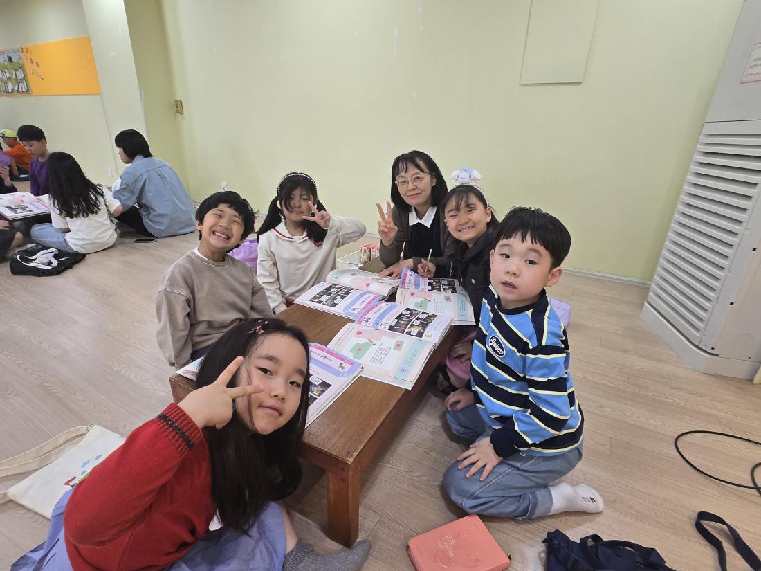 KakaoTalk_20250413_194250319_02.jpg : 4월 둘째주  유년부 모습입니다