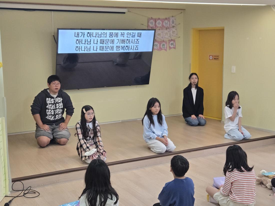 KakaoTalk_20251026_141210056_15.jpg : 10월 마지막주 유년부입니다^^