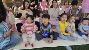 [크기변환][크기변환]2026년 부산중앙교회 영아부_사진_20260419_29.jpg : 4월19일 주일 영아부 예배