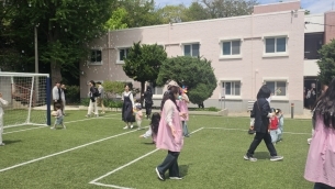 [크기변환][크기변환]2026년 부산중앙교회 영아부_사진_20260419_15.jpg : 4월19일 주일 영아부 예배