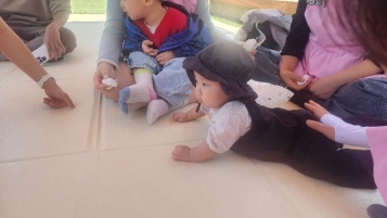 [크기변환][크기변환]2026년 부산중앙교회 영아부_사진_20260419_7 (2).jpg : 4월19일 주일 영아부 예배