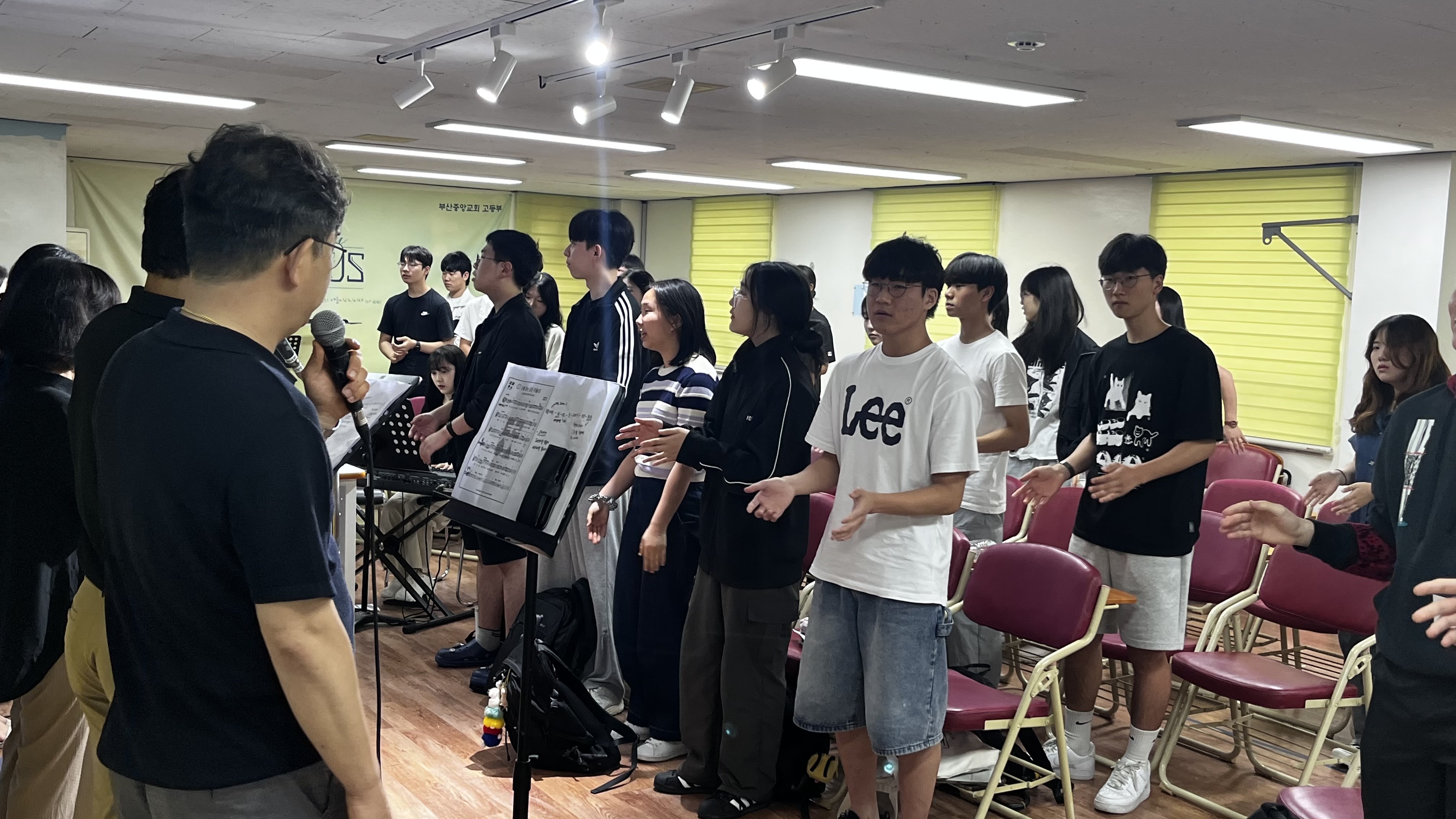 1719758331657.jpg : 6월 30일 고등부 예배 사진입니다