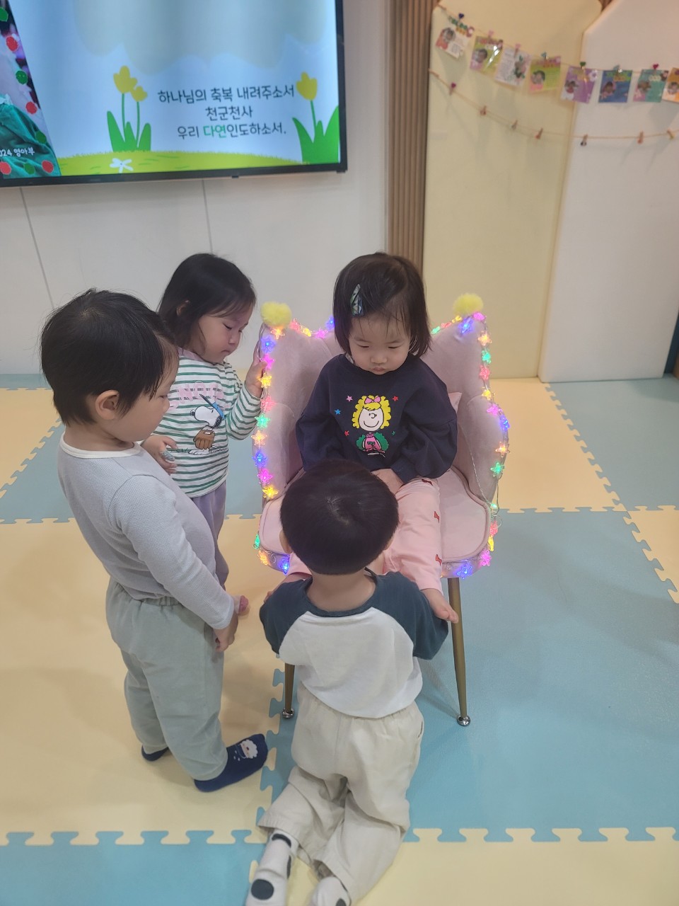 2025년 부산중앙교회 영아부_사진_20250527_60.jpg : 5월11일 주일 영아부 예배